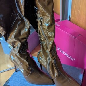 Shoe Dazzle Women's Glossy Brown Heeled Boots